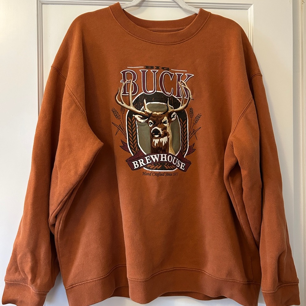 Croft & Barrow Buck Brewhouse Crewneck